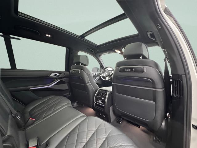 2025 BMW X7 xDrive40i AWD