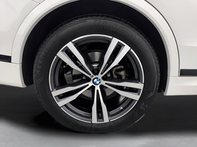 2025 BMW X7 xDrive40i AWD