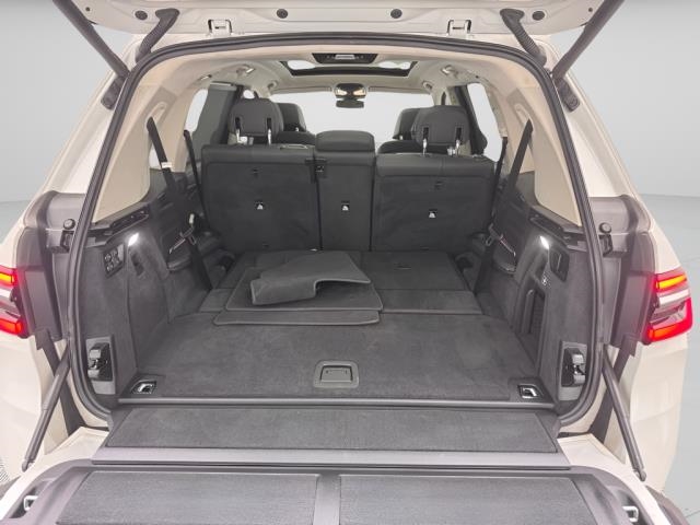2025 BMW X7 xDrive40i AWD