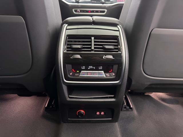 2025 BMW X7 xDrive40i AWD