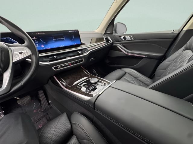 2025 BMW X7 xDrive40i AWD