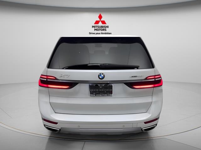 2025 BMW X7 xDrive40i AWD