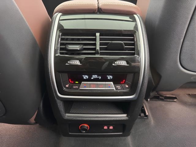 2025 BMW X7 xDrive40i AWD