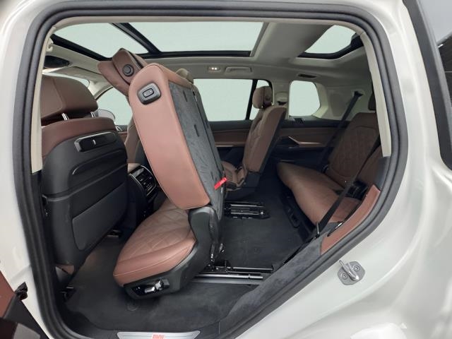 2025 BMW X7 xDrive40i AWD