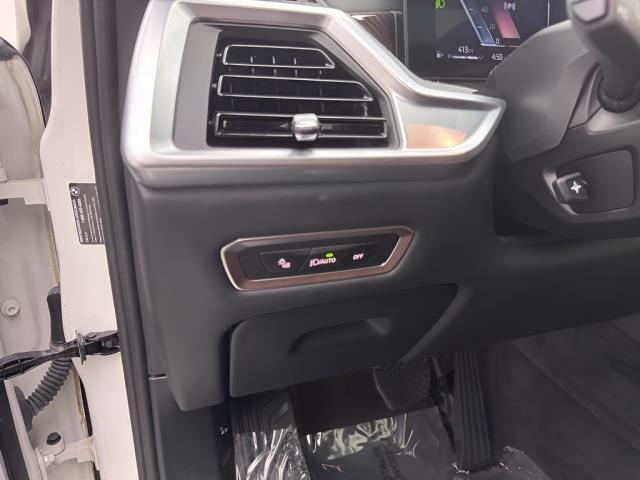 2025 BMW X7 xDrive40i AWD