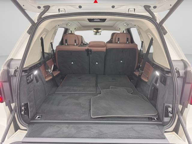 2025 BMW X7 xDrive40i AWD