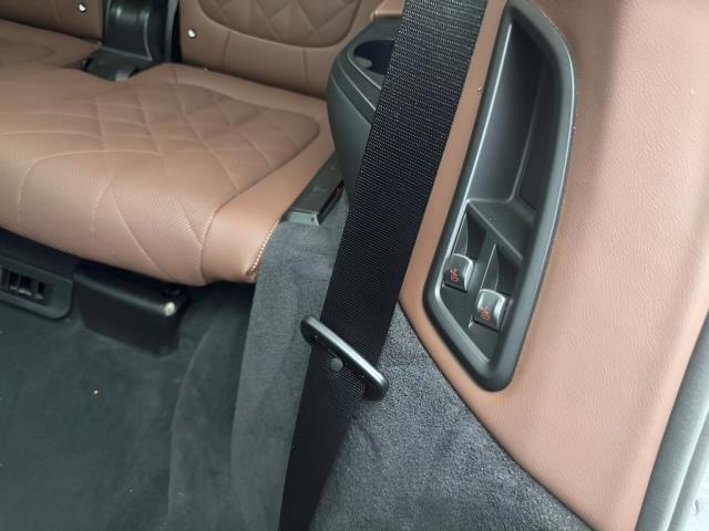 2025 BMW X7 xDrive40i AWD