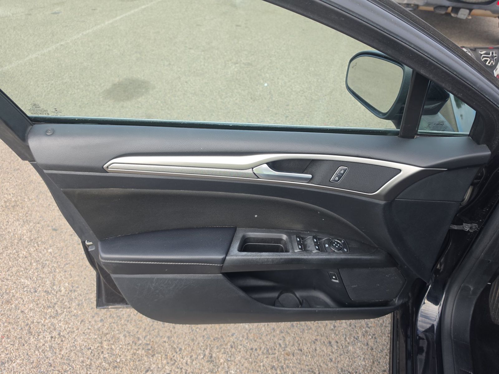 FORD FUSION - 10
