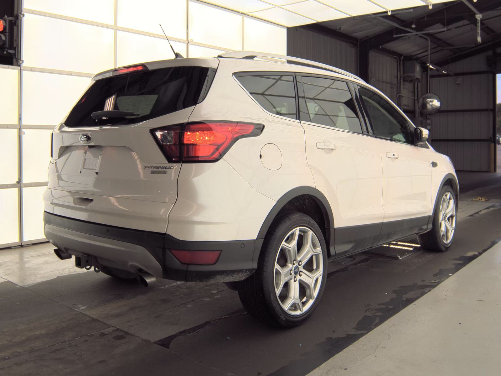 FORD ESCAPE - 6