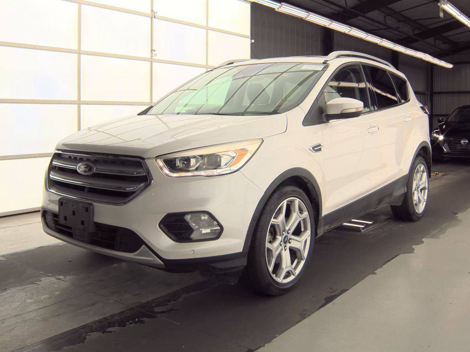 FORD ESCAPE - 1