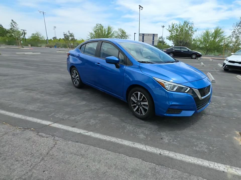 NISSAN VERSA - 4