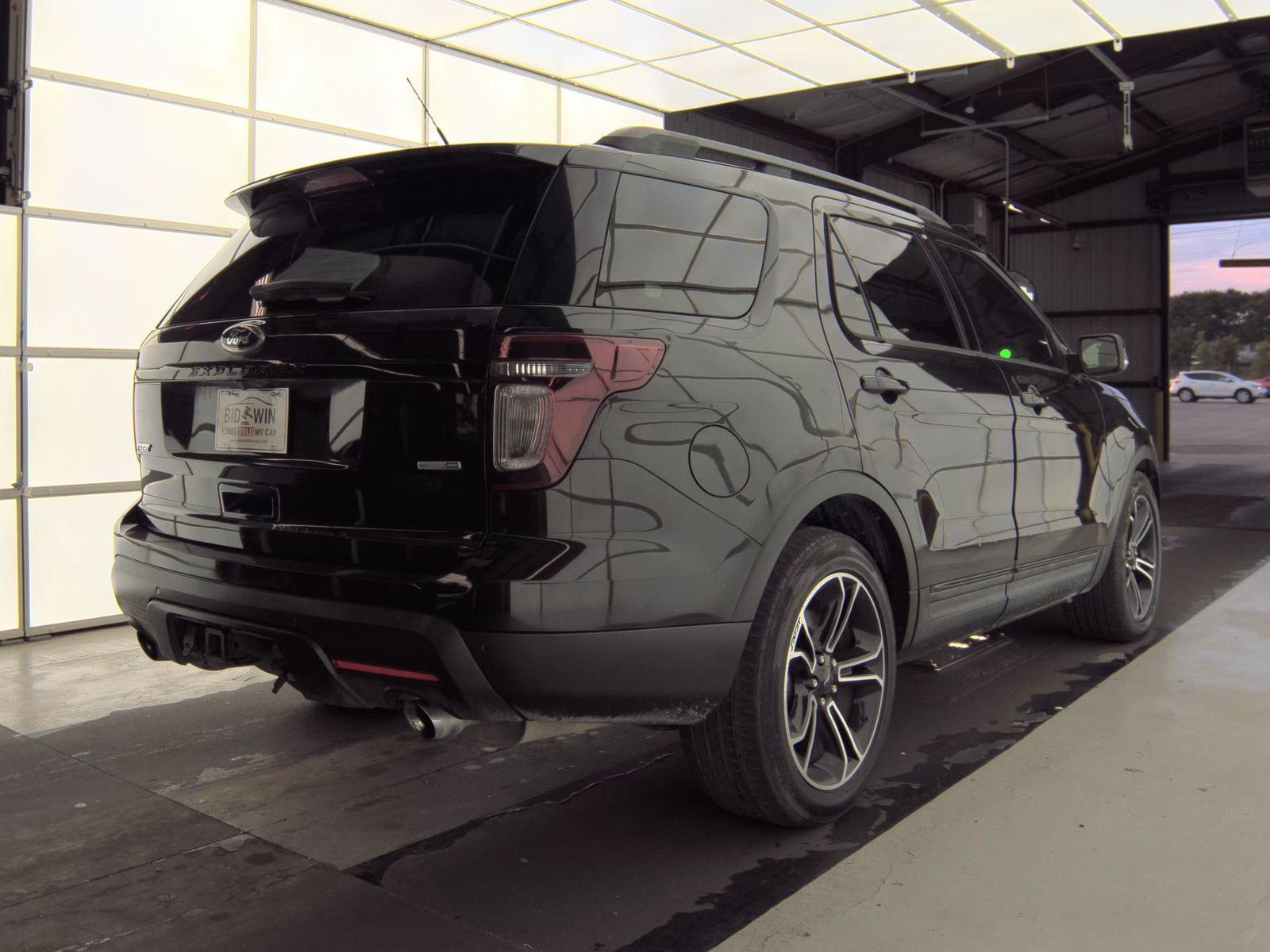 FORD EXPLORER - 6