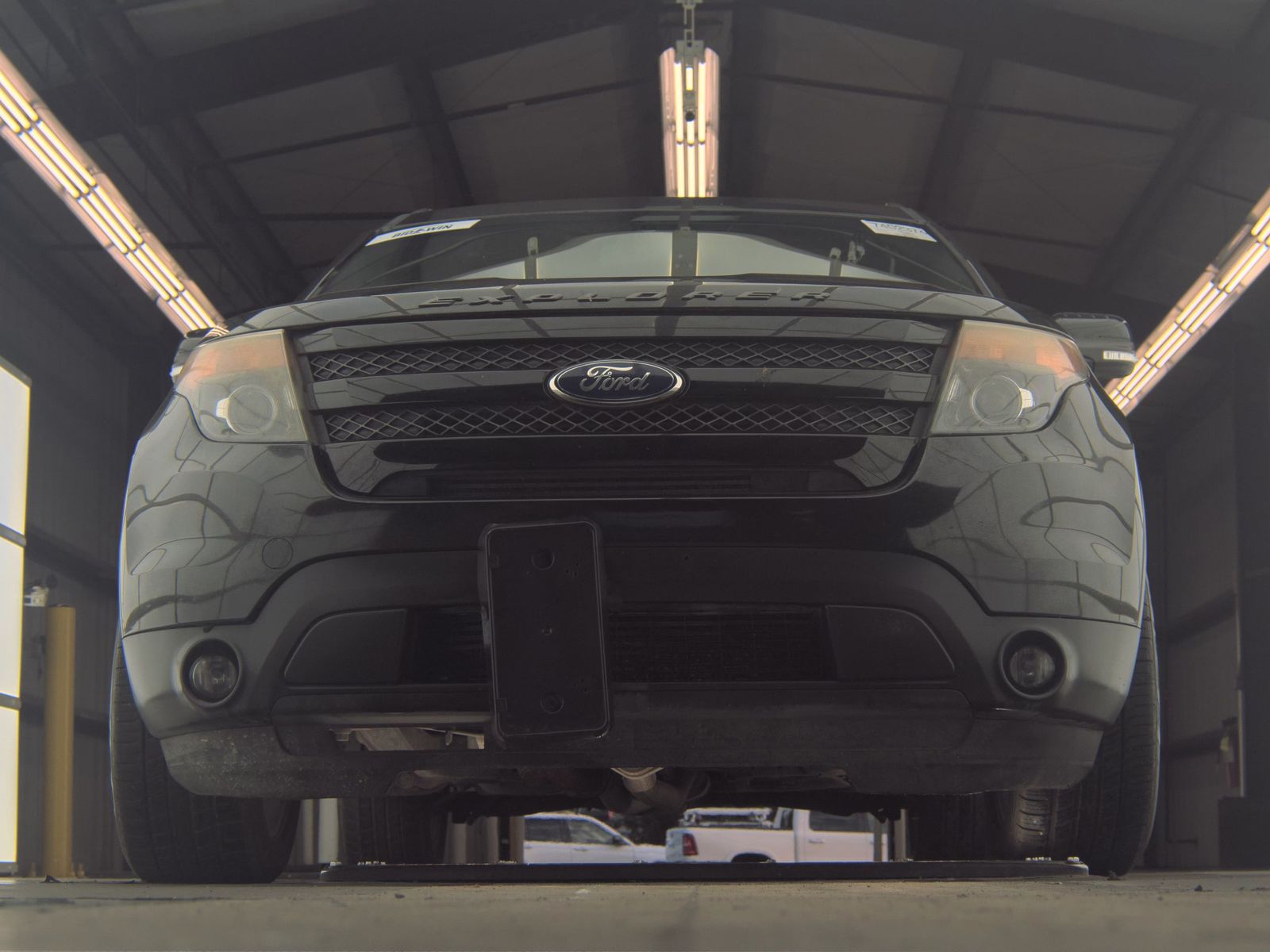 FORD EXPLORER - 4