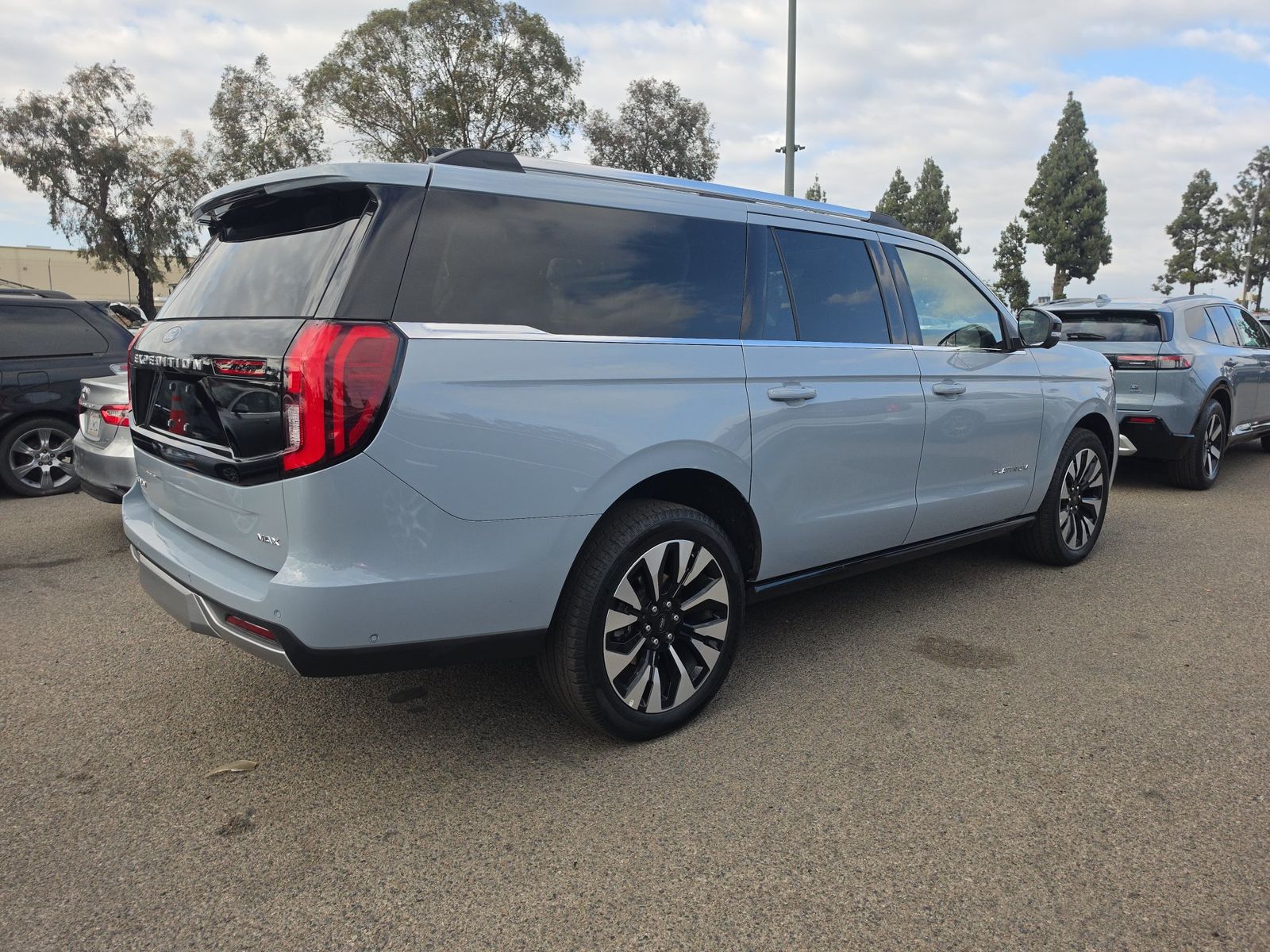 FORD EXPEDITION MAX - 5