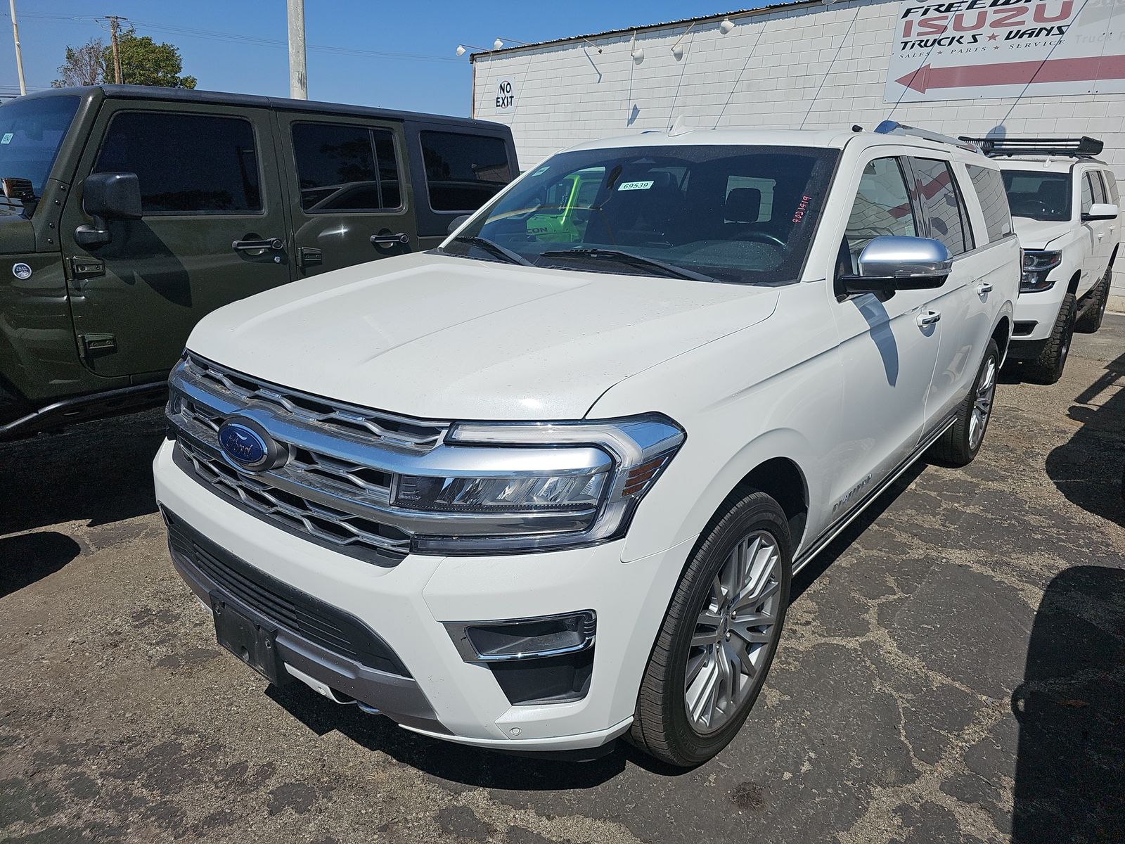 FORD EXPEDITION MAX - 1