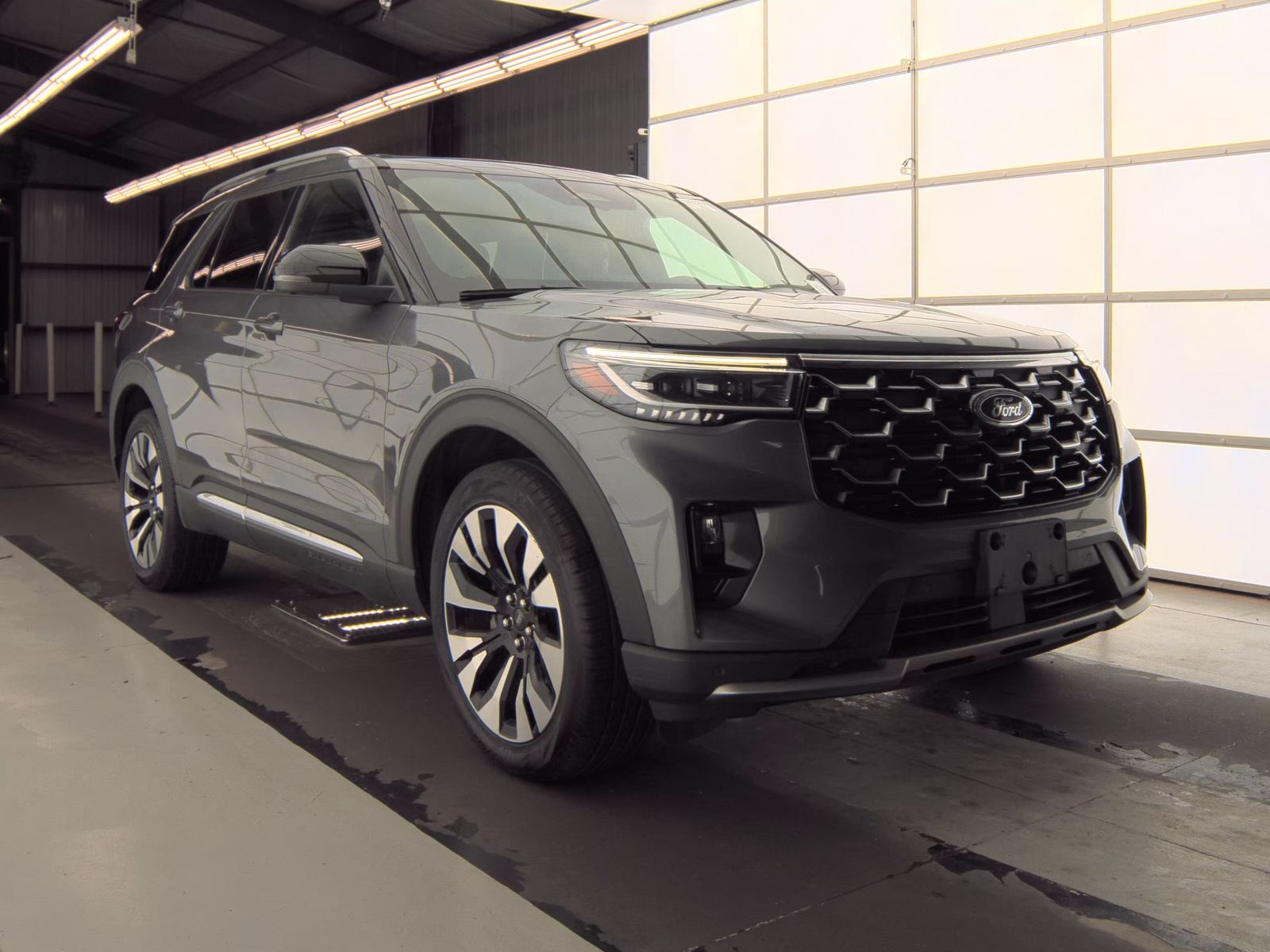 FORD EXPLORER - 5