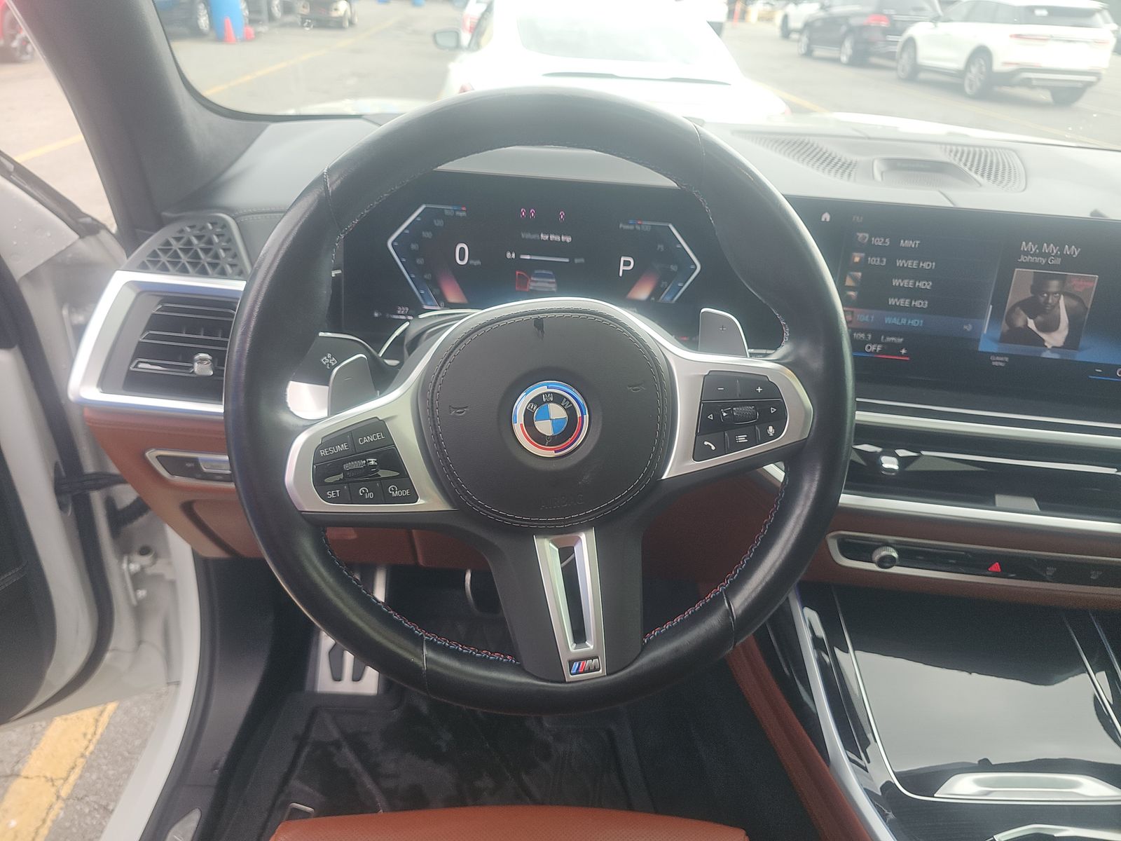 2023 BMW X7 M60i AWD