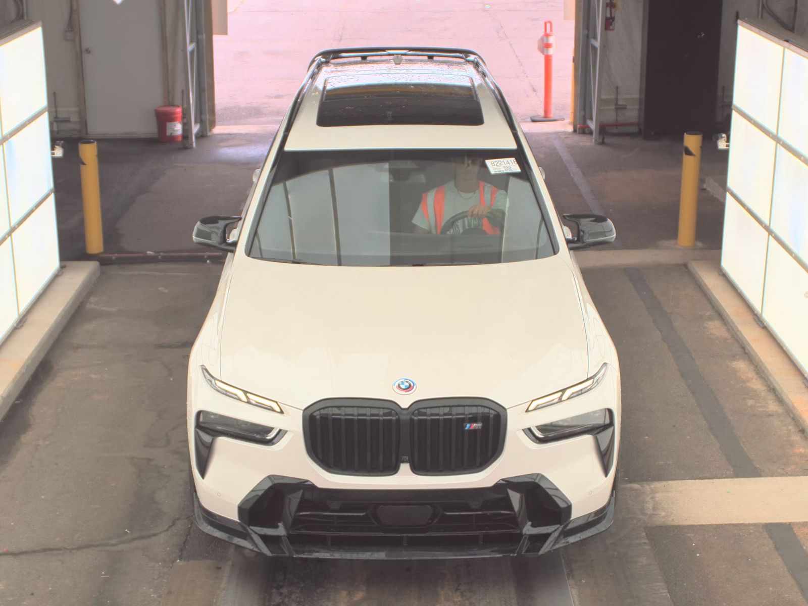2023 BMW X7 M60i AWD