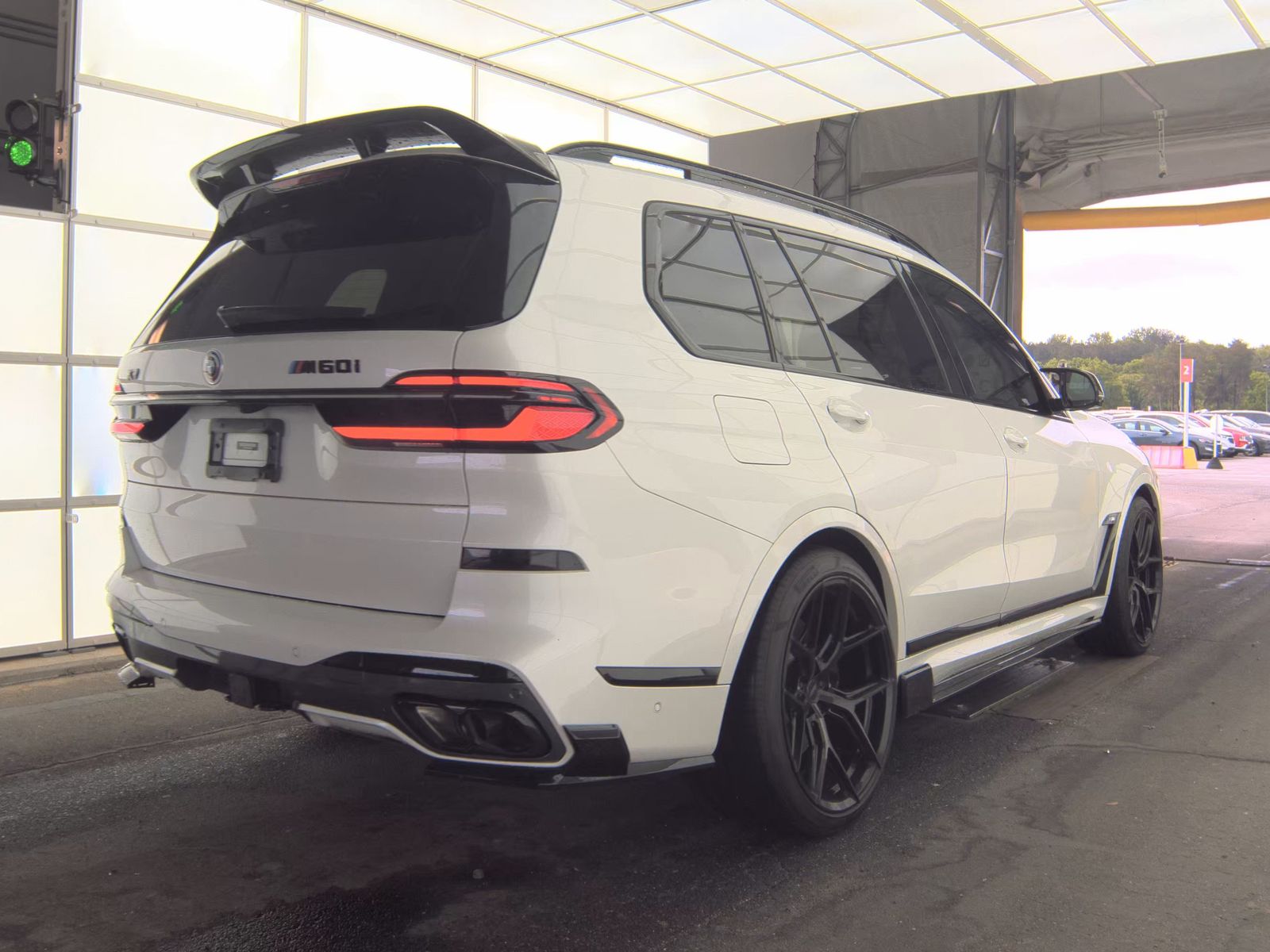 2023 BMW X7 M60i AWD