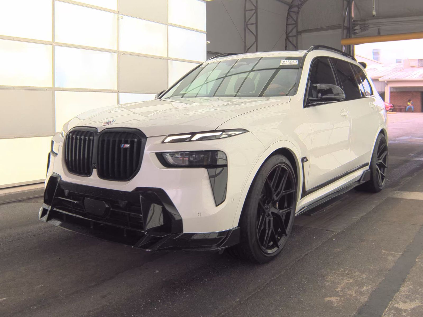 2023 BMW X7 M60i AWD
