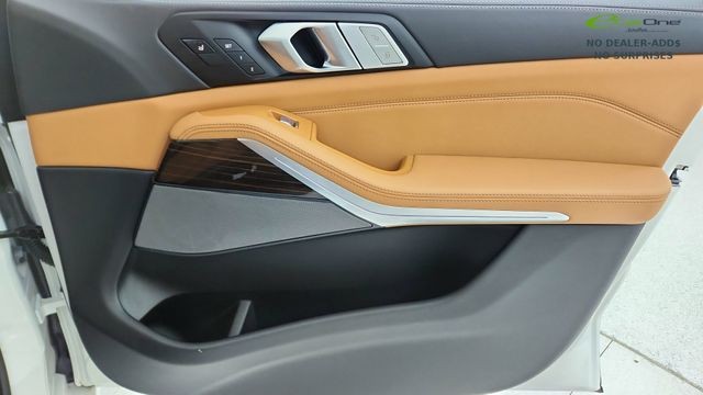 2026 BMW X7 xDrive40i AWD