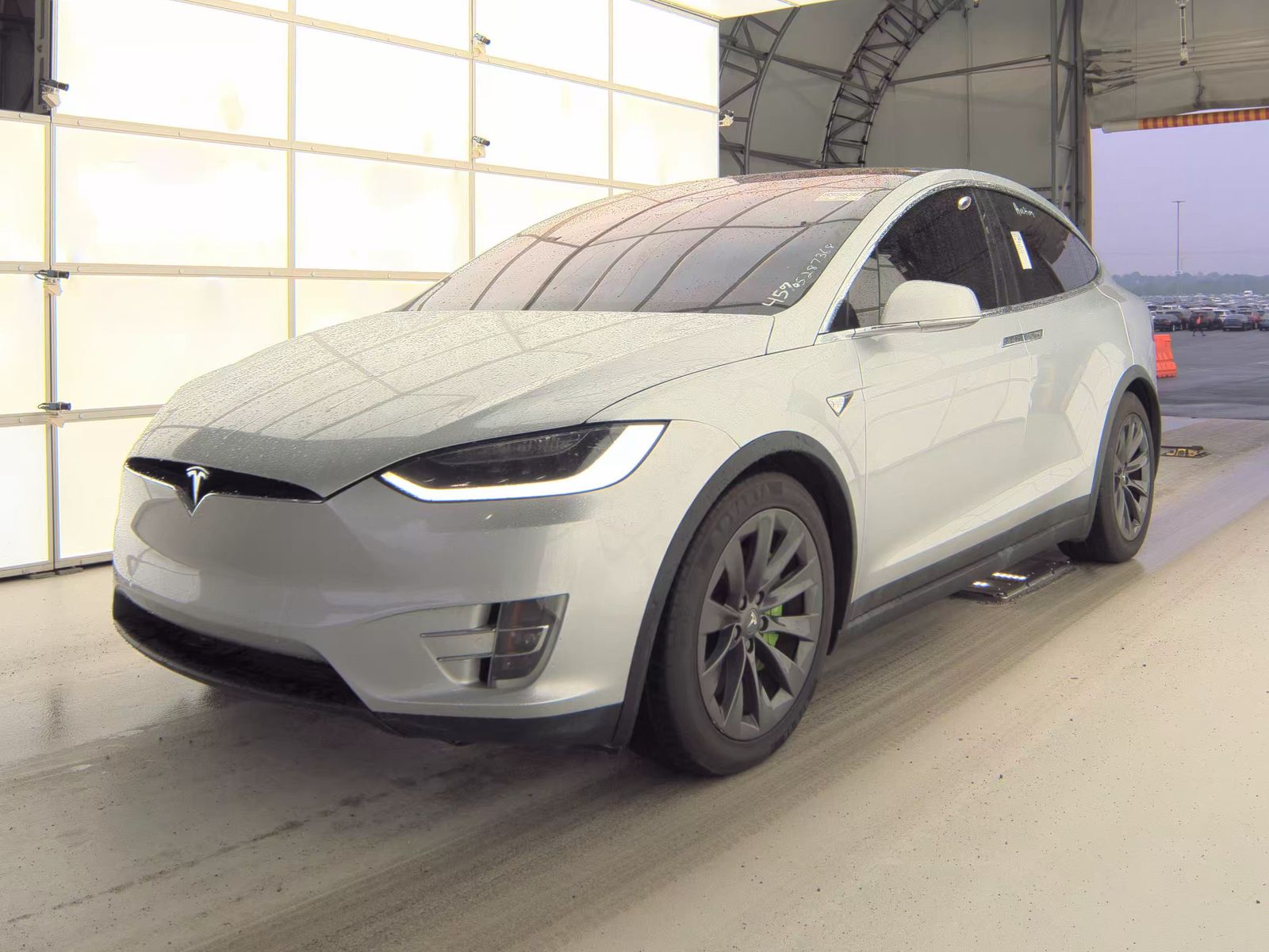 TESLA MODEL X - 1
