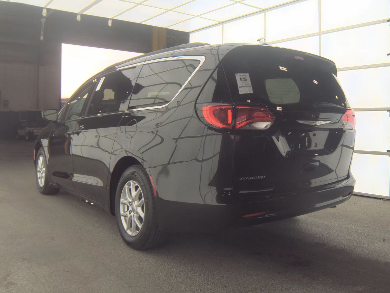 CHRYSLER VOYAGER - 9
