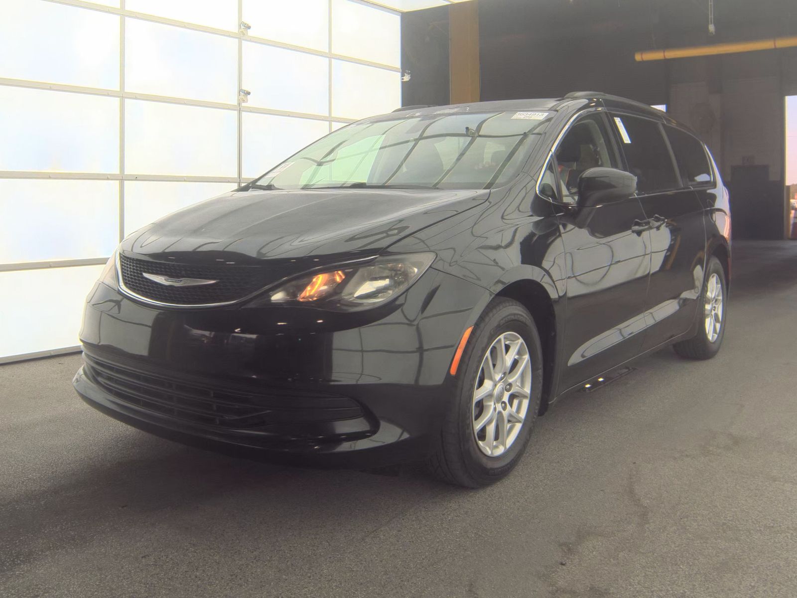 CHRYSLER VOYAGER - 1