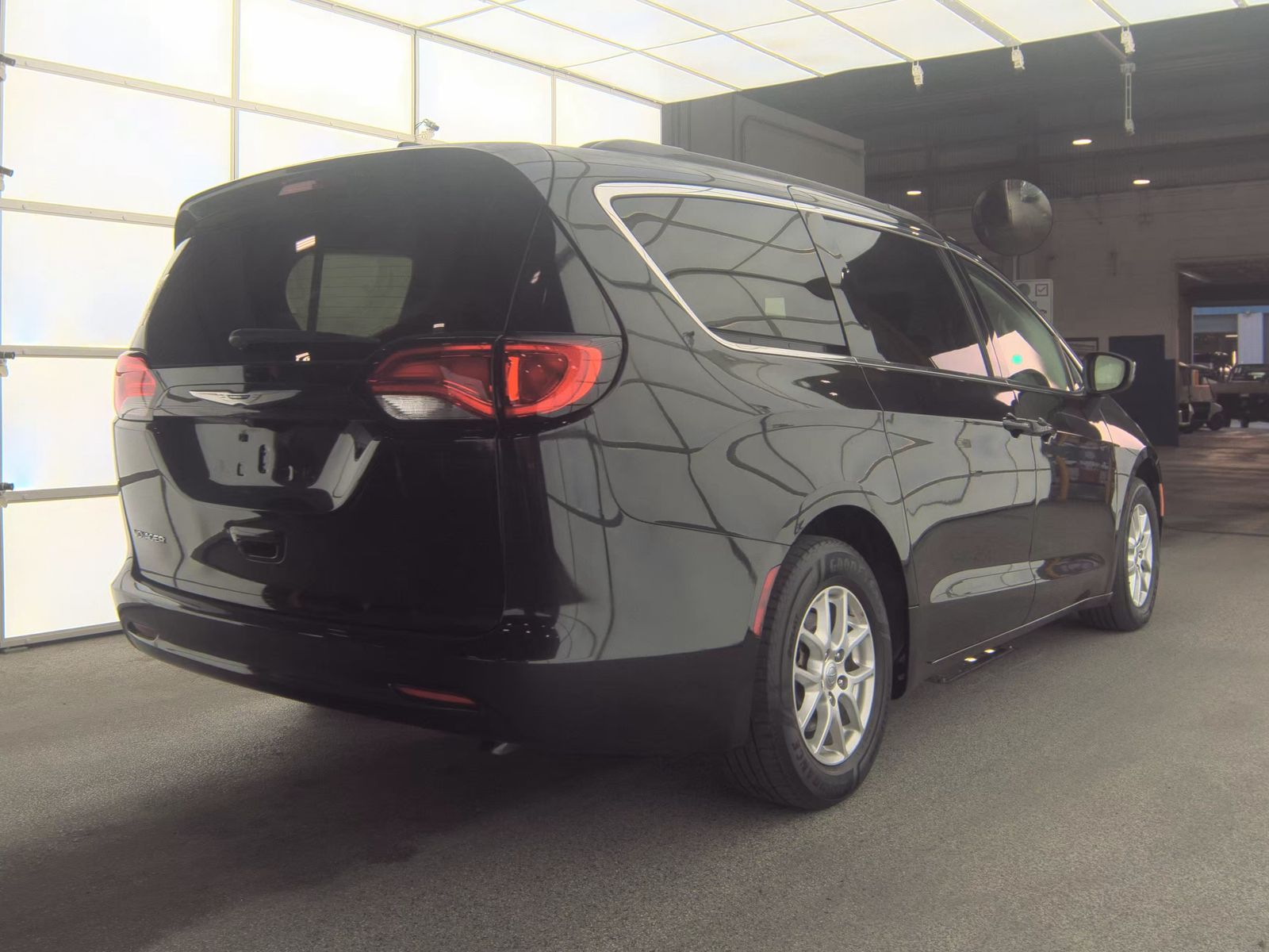 CHRYSLER VOYAGER - 6