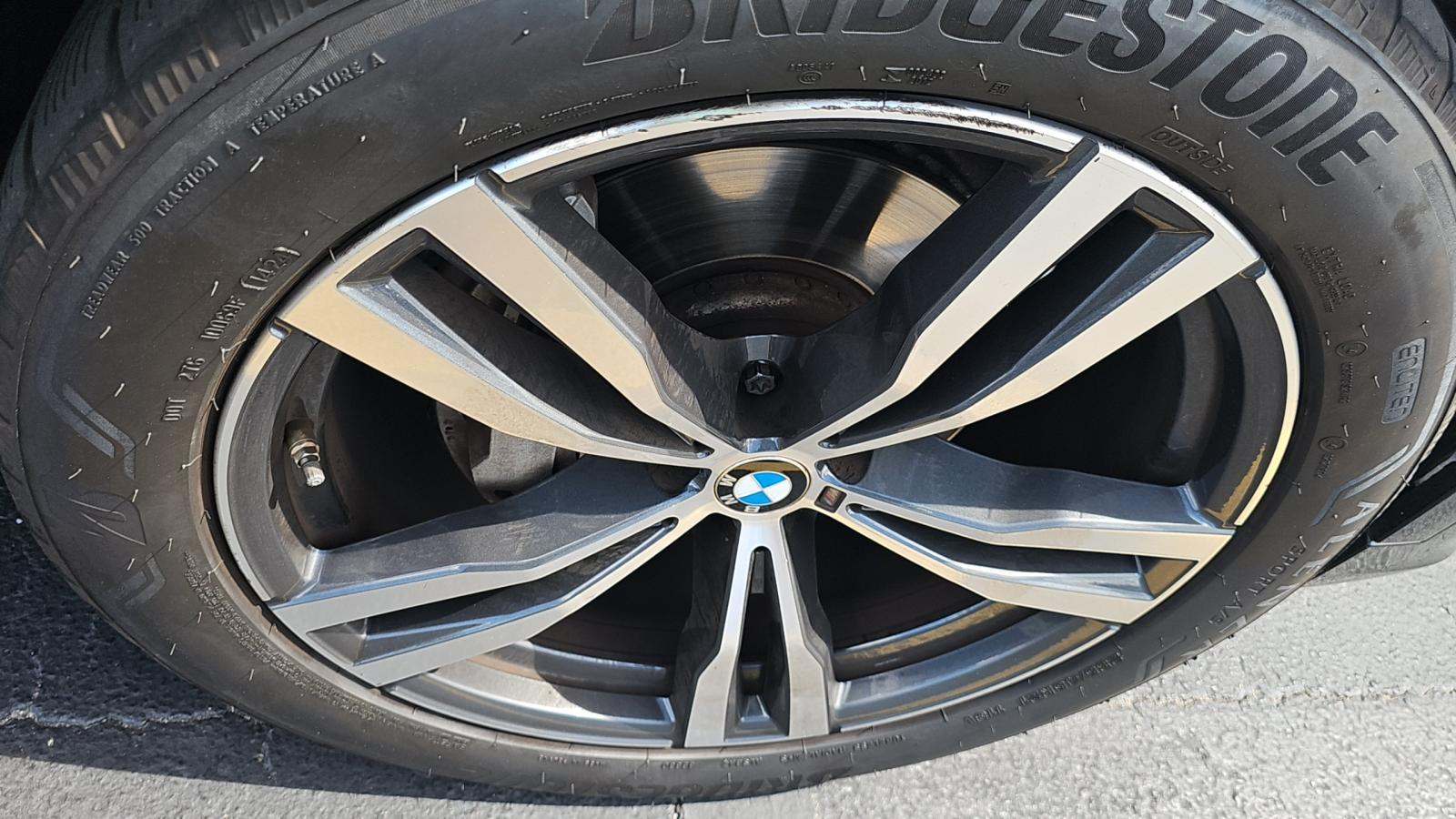 2022 BMW X7 xDrive40i AWD