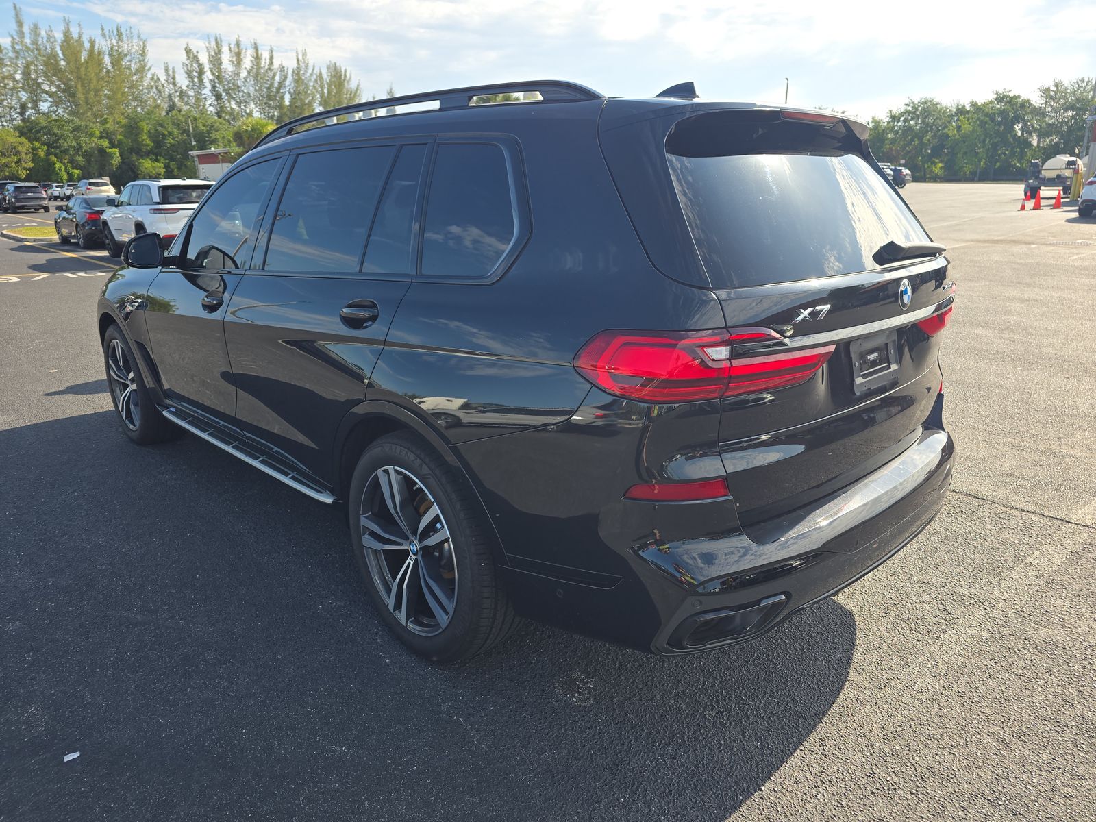 2022 BMW X7 xDrive40i AWD