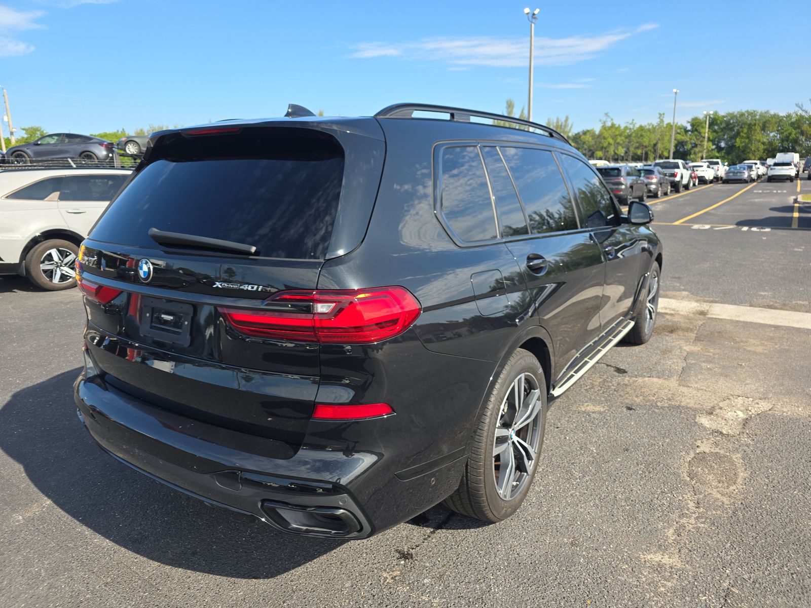 2022 BMW X7 xDrive40i AWD
