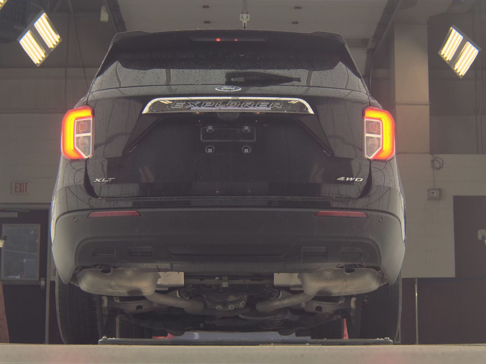 FORD EXPLORER - 8
