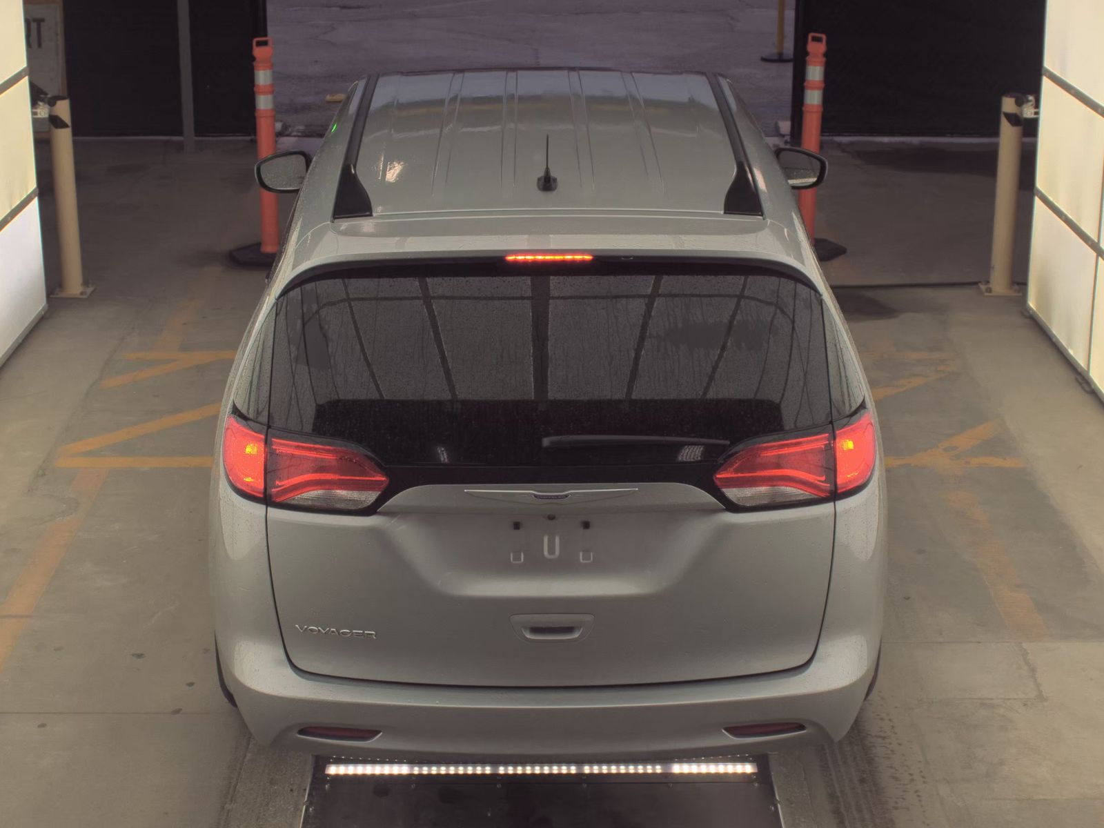 CHRYSLER VOYAGER - 7