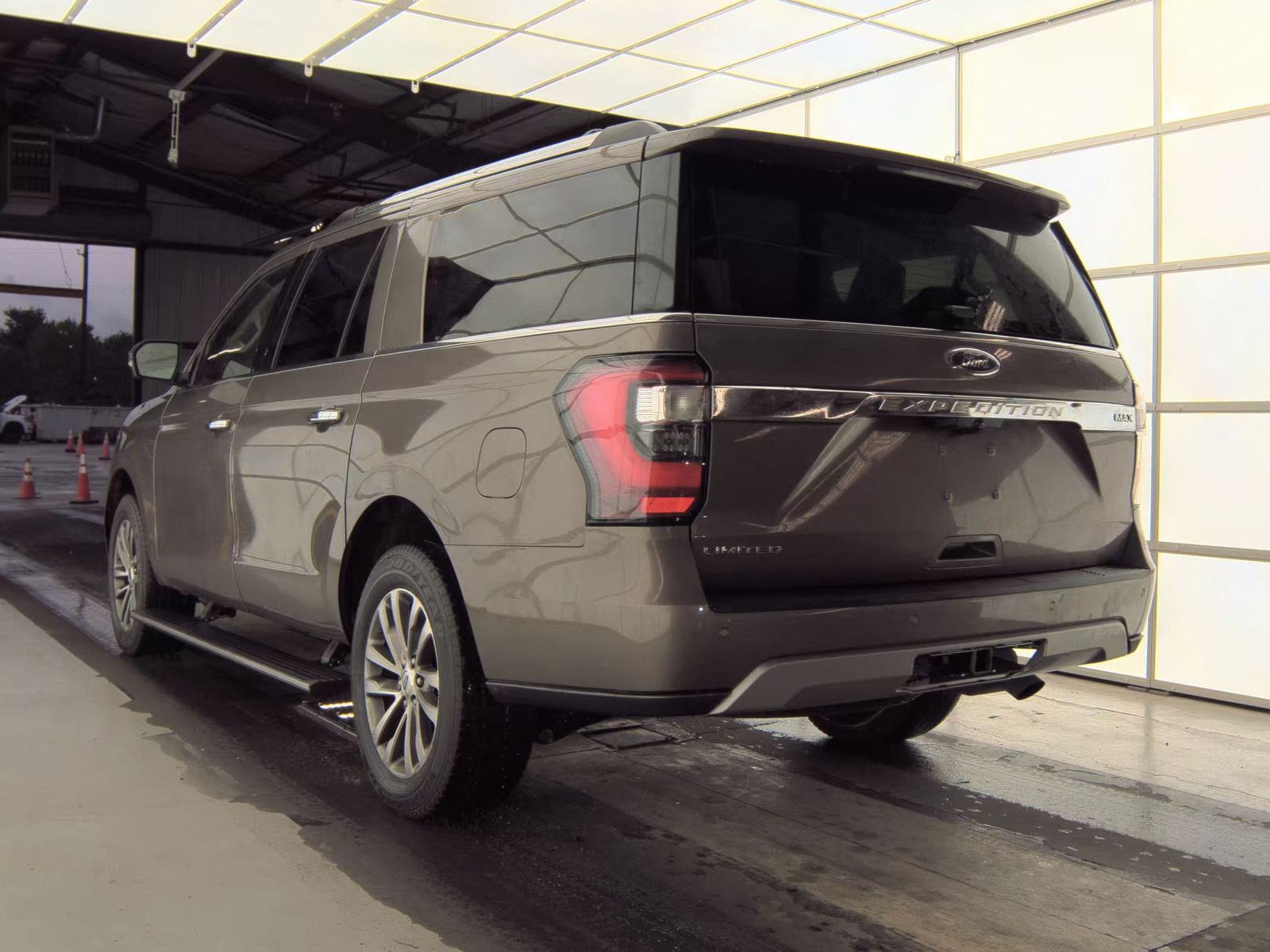 FORD EXPEDITION MAX - 9