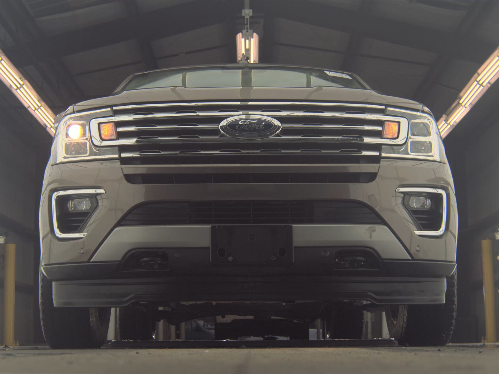 FORD EXPEDITION MAX - 4