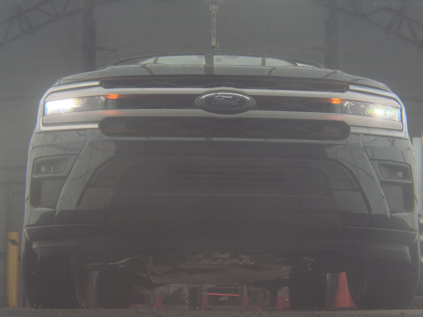 FORD EXPEDITION - 4