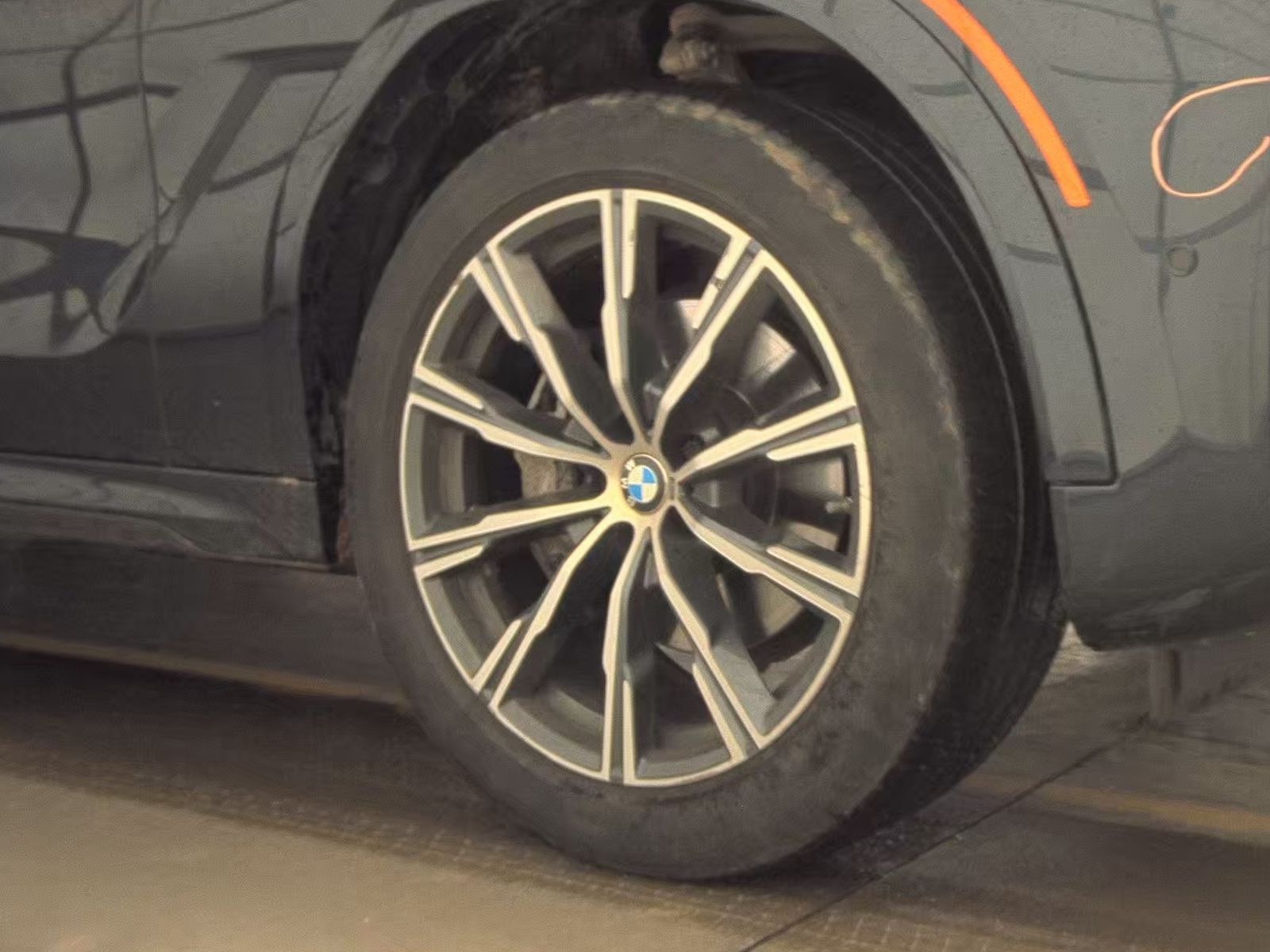 2025 BMW X6 xDrive40i AWD