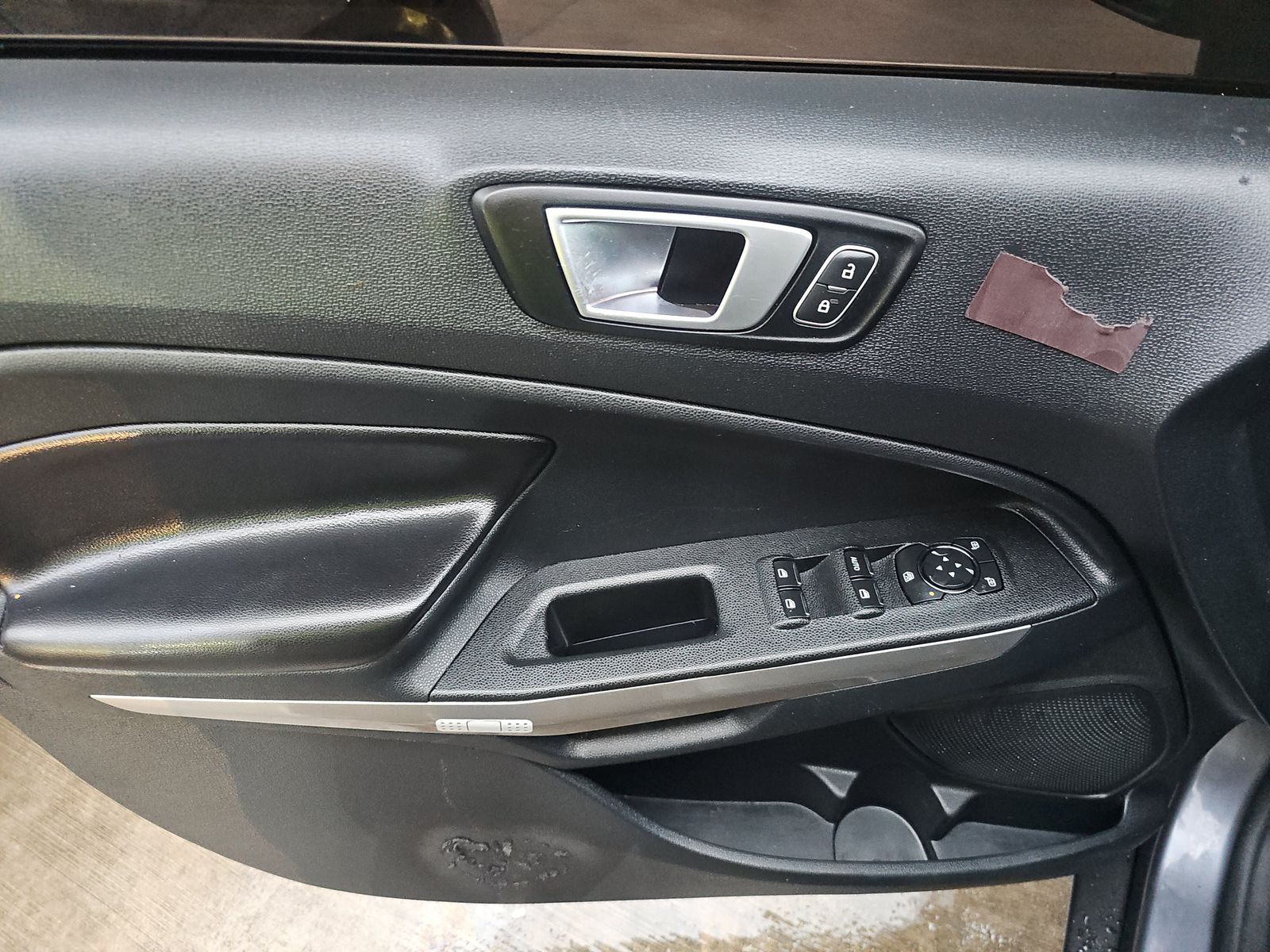 FORD ECOSPORT - 10