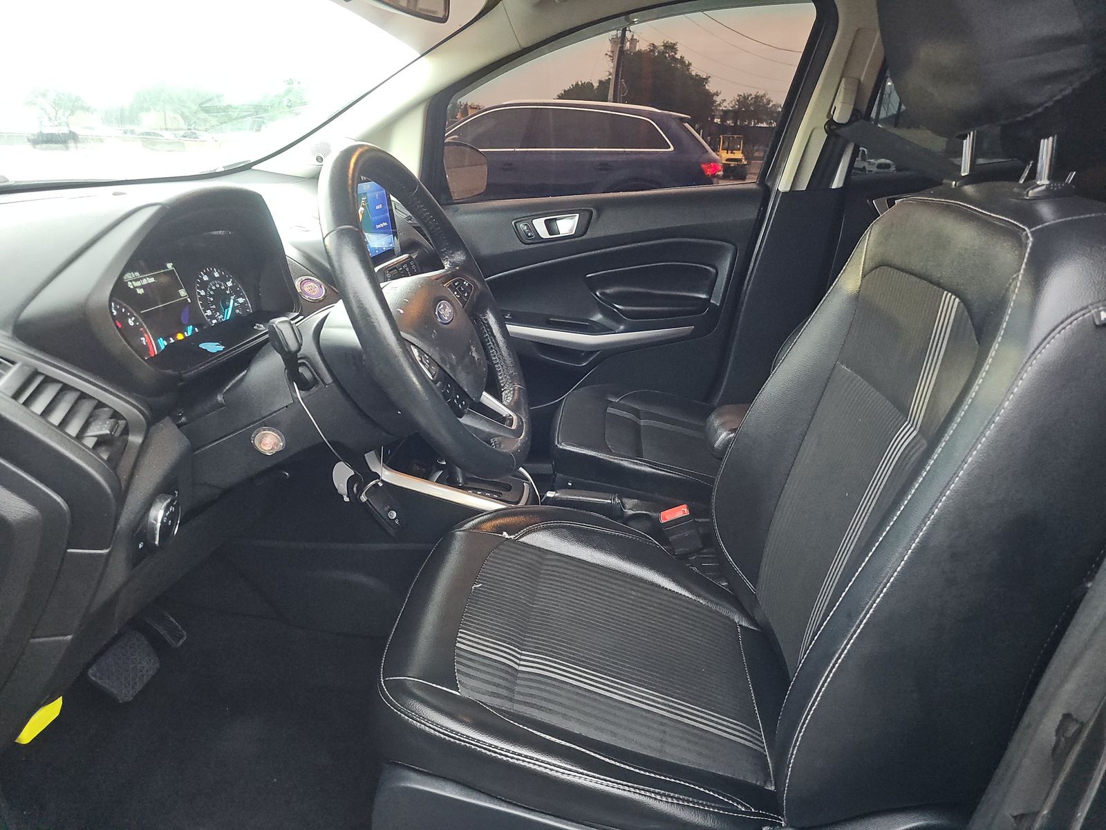 FORD ECOSPORT - 8