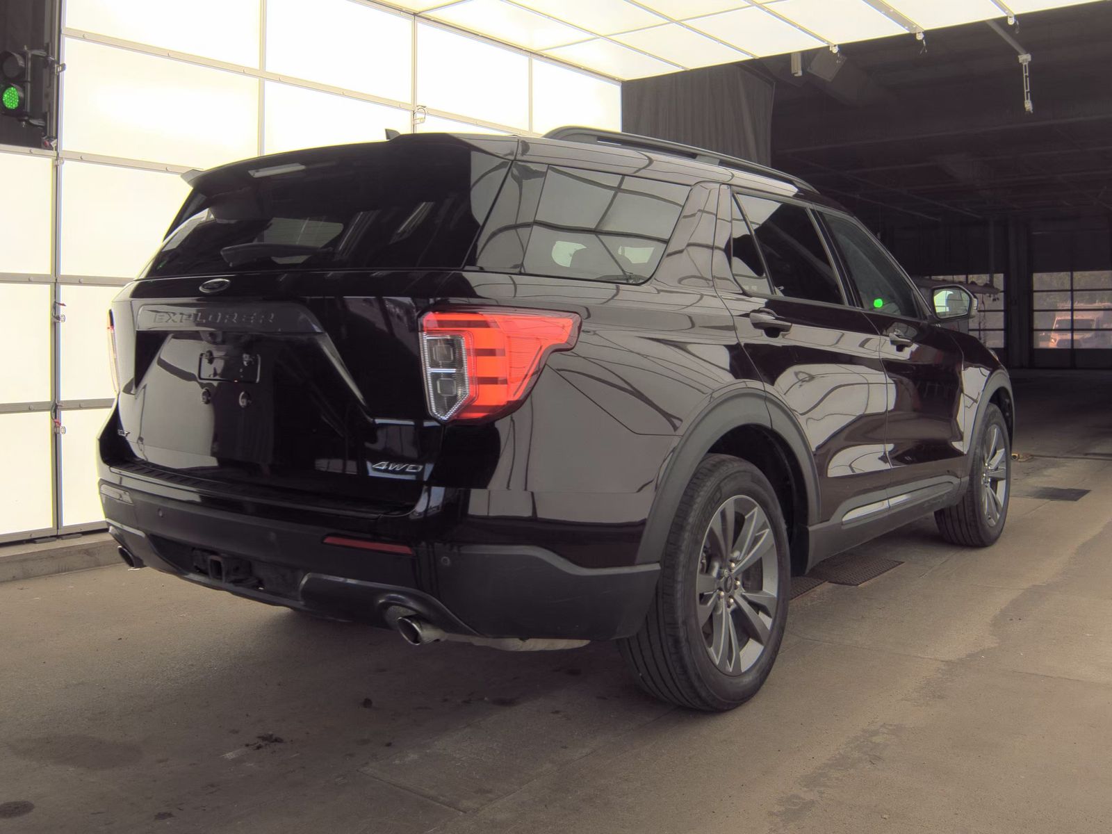 FORD EXPLORER - 6