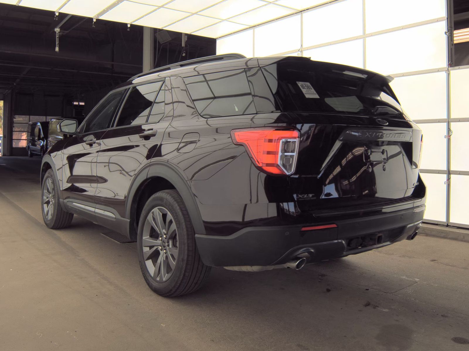 FORD EXPLORER - 9