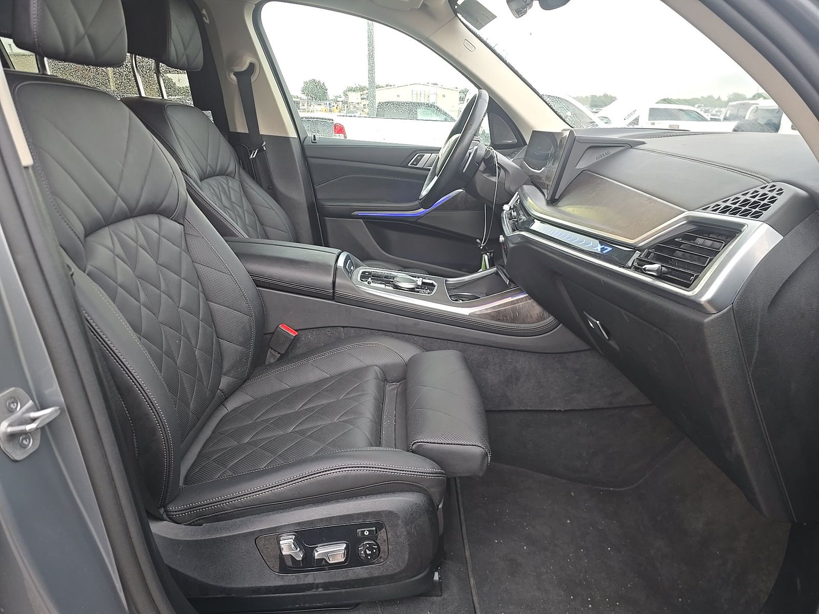 2025 BMW X7 xDrive40i AWD