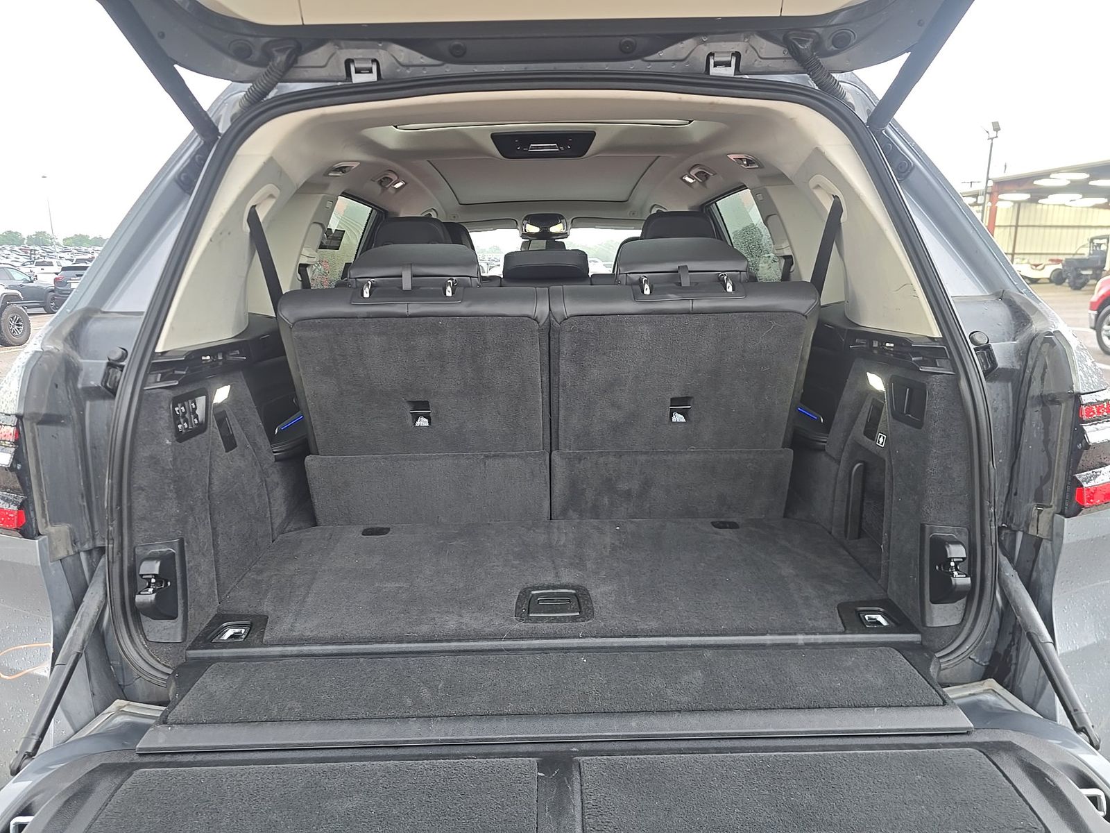 2025 BMW X7 xDrive40i AWD