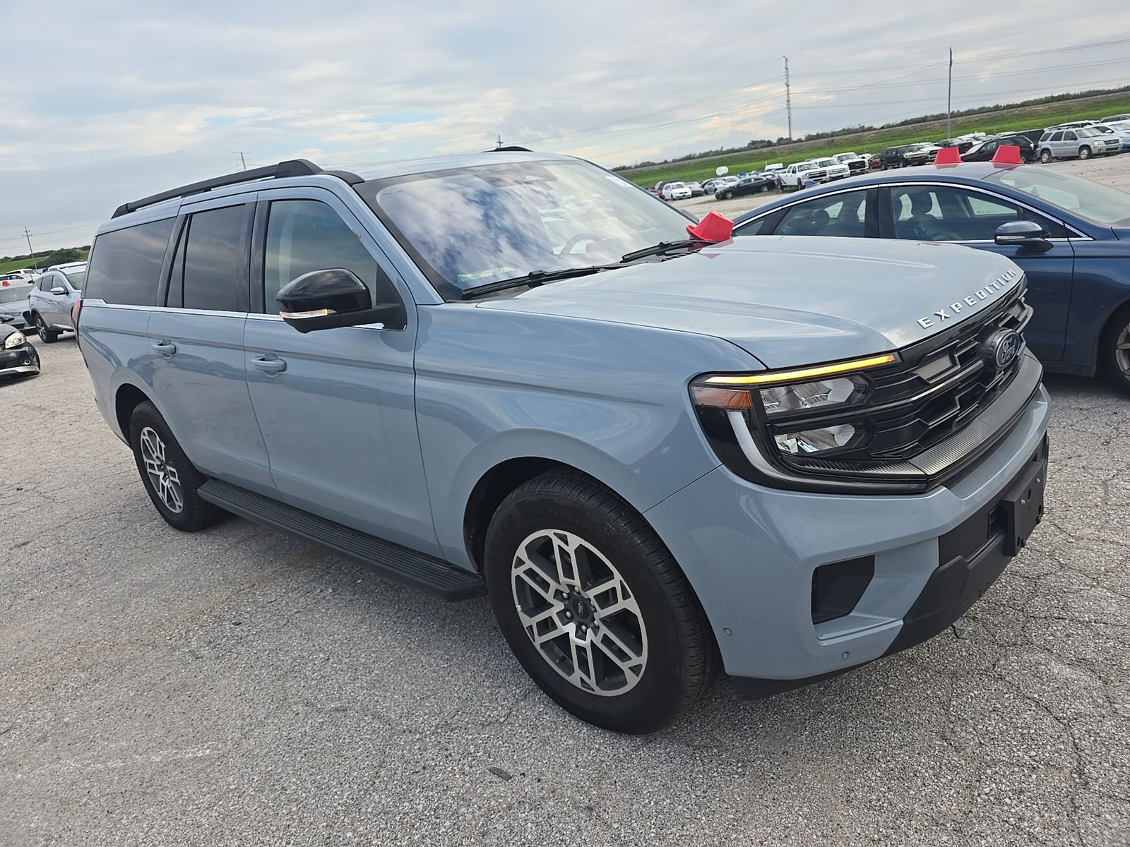 FORD EXPEDITION MAX - 4