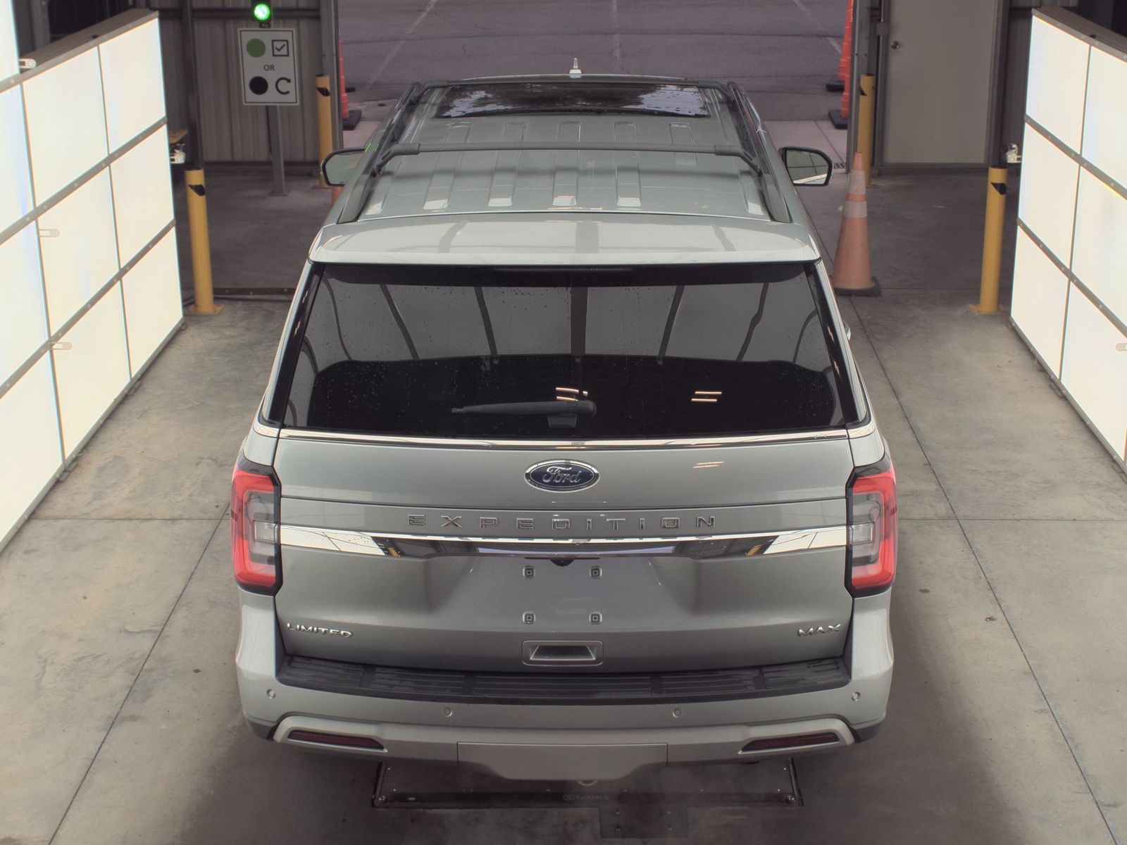 FORD EXPEDITION MAX - 7