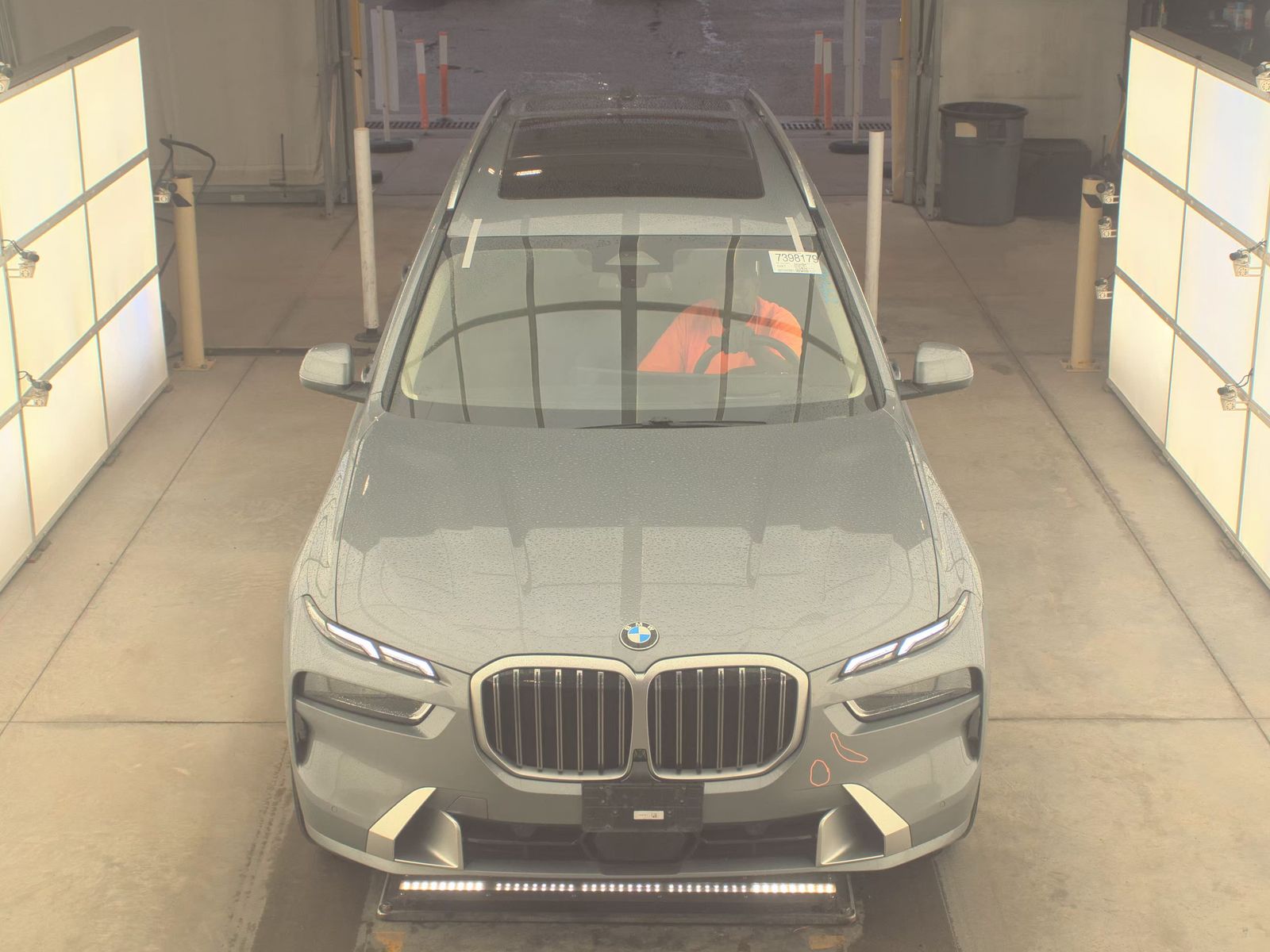 2025 BMW X7 xDrive40i AWD