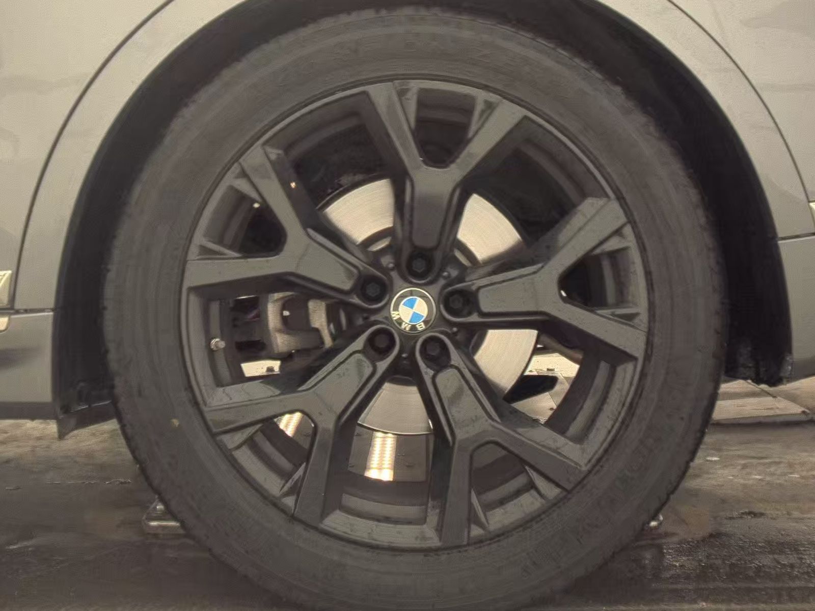 2025 BMW X7 xDrive40i AWD