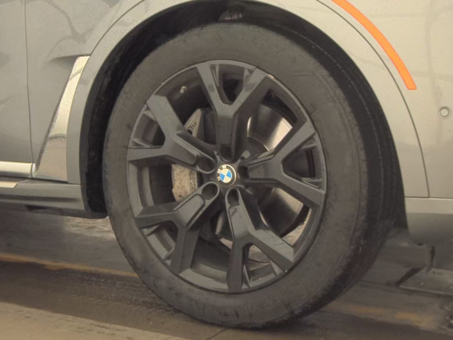 2025 BMW X7 xDrive40i AWD