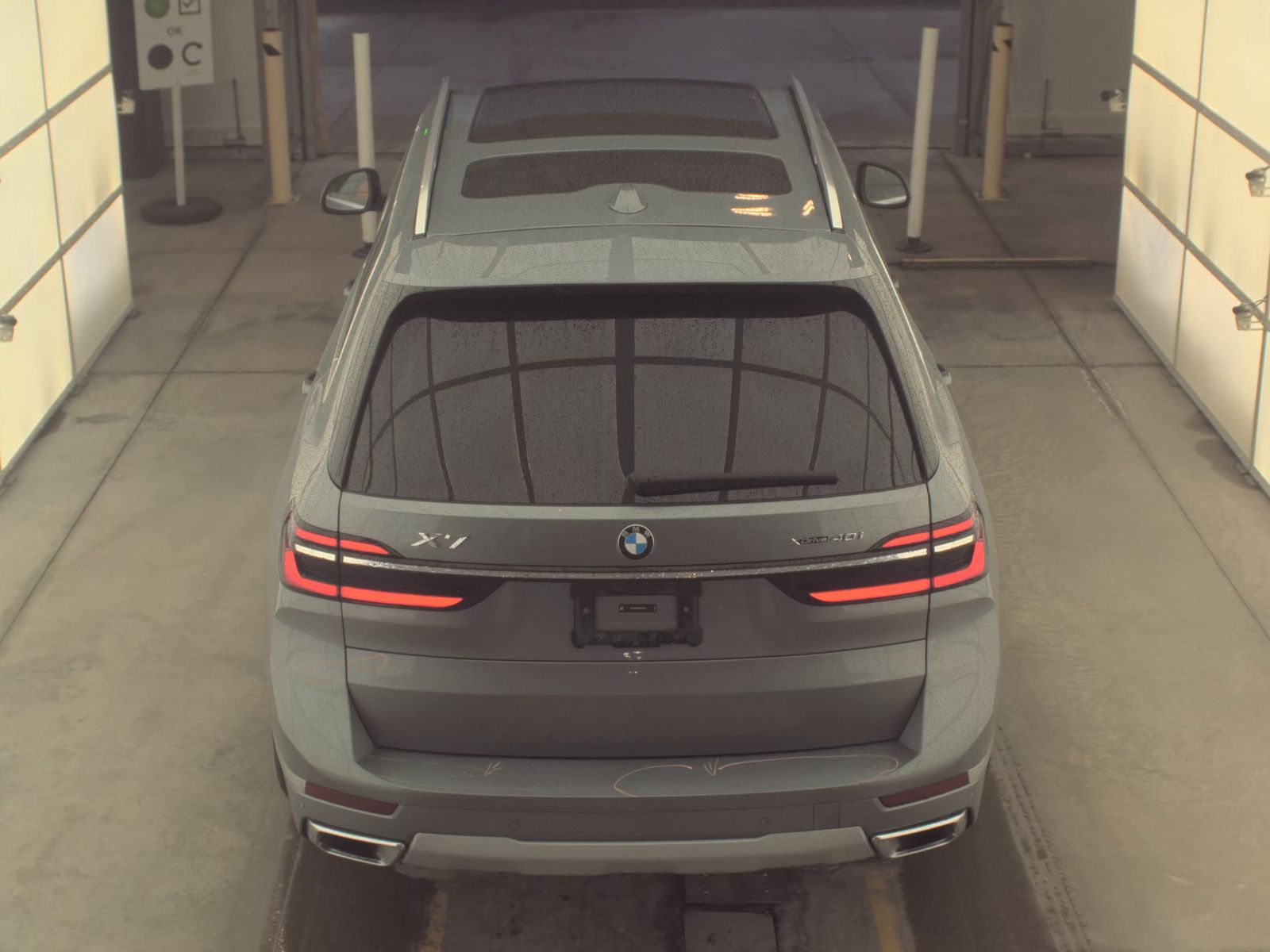 2025 BMW X7 xDrive40i AWD